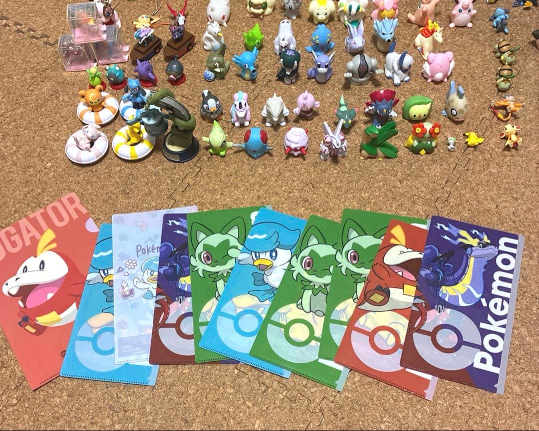 ポケモン フィギュア コレクション　指人形　ガチャなど　約130体