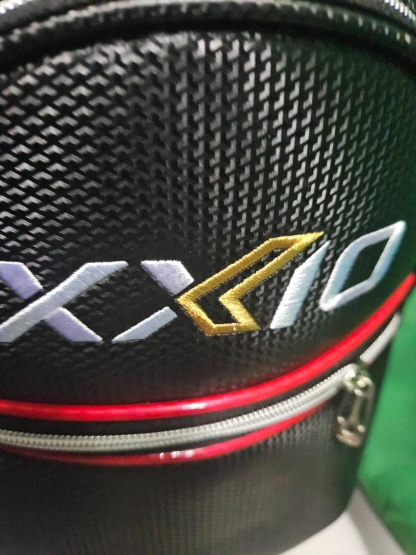 【新品未使用】最新XXIO ゴルフ高級キャディバッグ BLACKｘRED