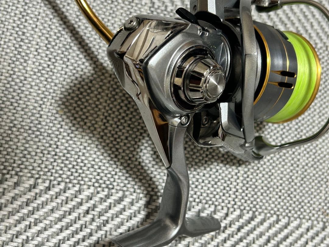 フリームス18 LT3000S-CXH スピニングリール