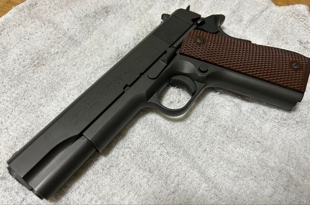 ウエスタンアームズ　コルトガバメントM1911A1ミリタリーモデル2マガジン付き
