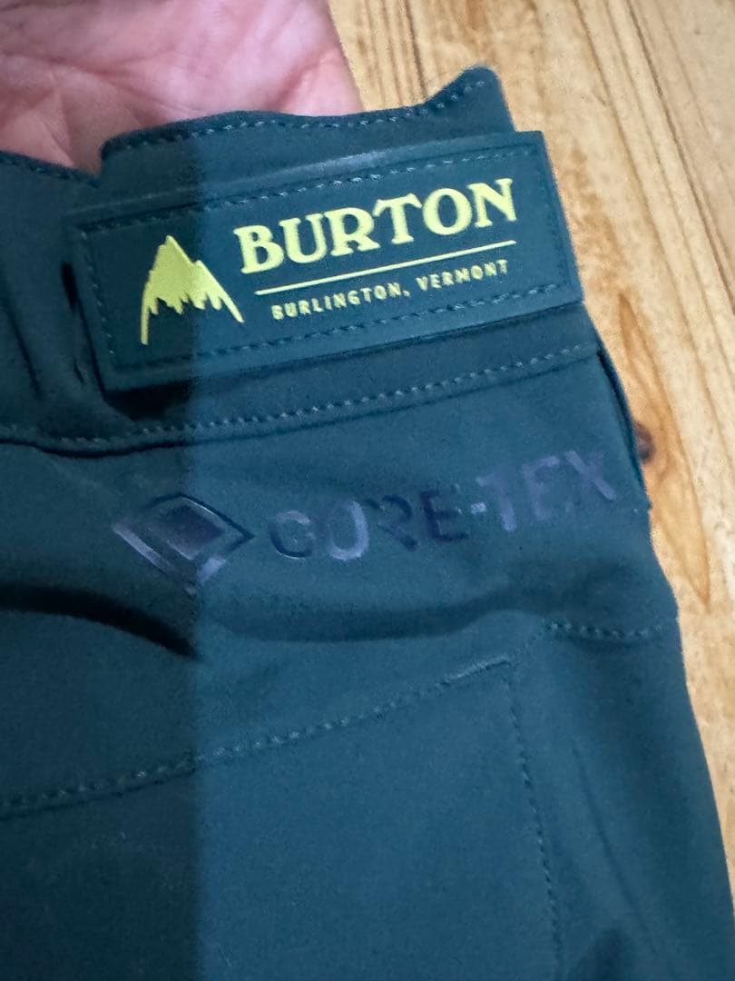 BURTON GORE-TEX 女性用スノーボードウェア上下セット