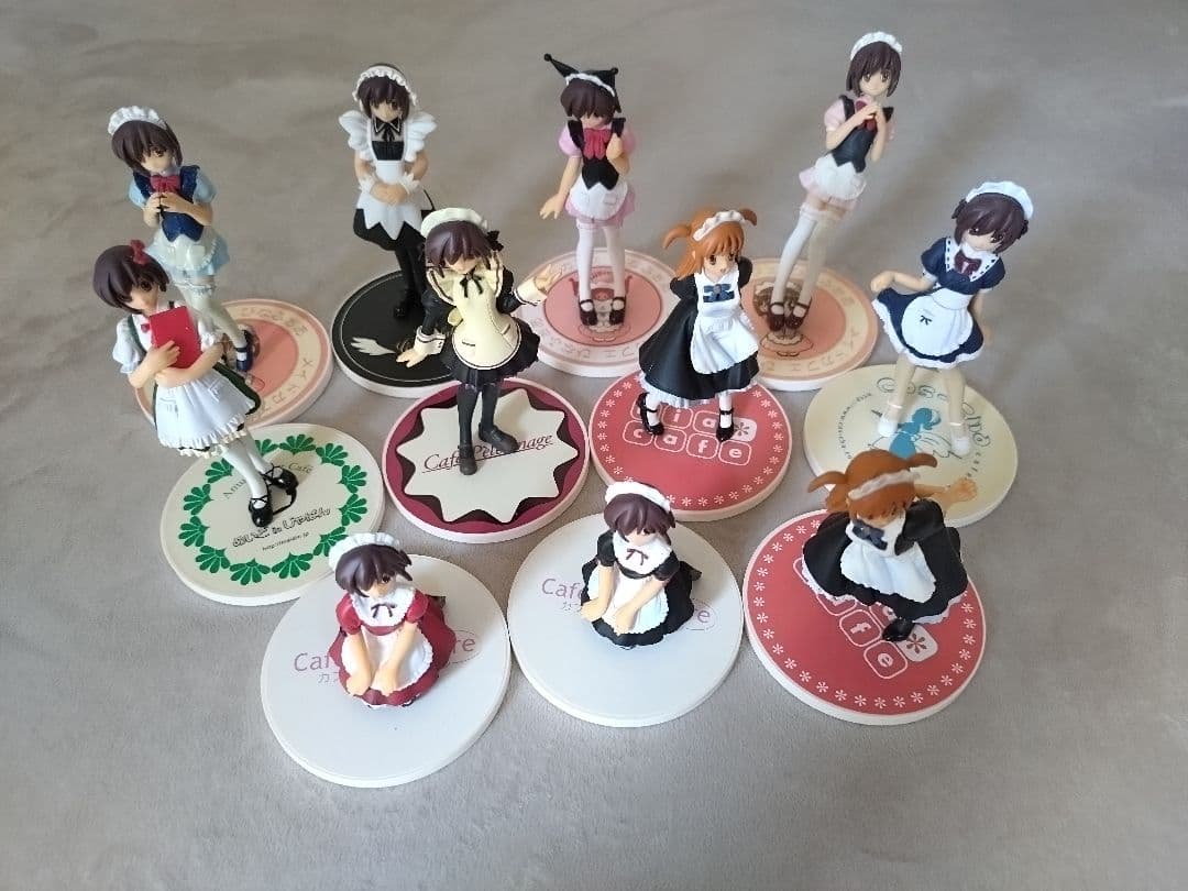 メイド フィギュア 11体とカード8枚セット