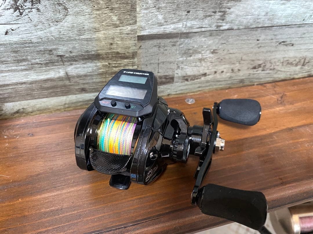 ★海上釣り堀お勧め！液晶付ベイト&リアドラグスピニング　美品2台セット！