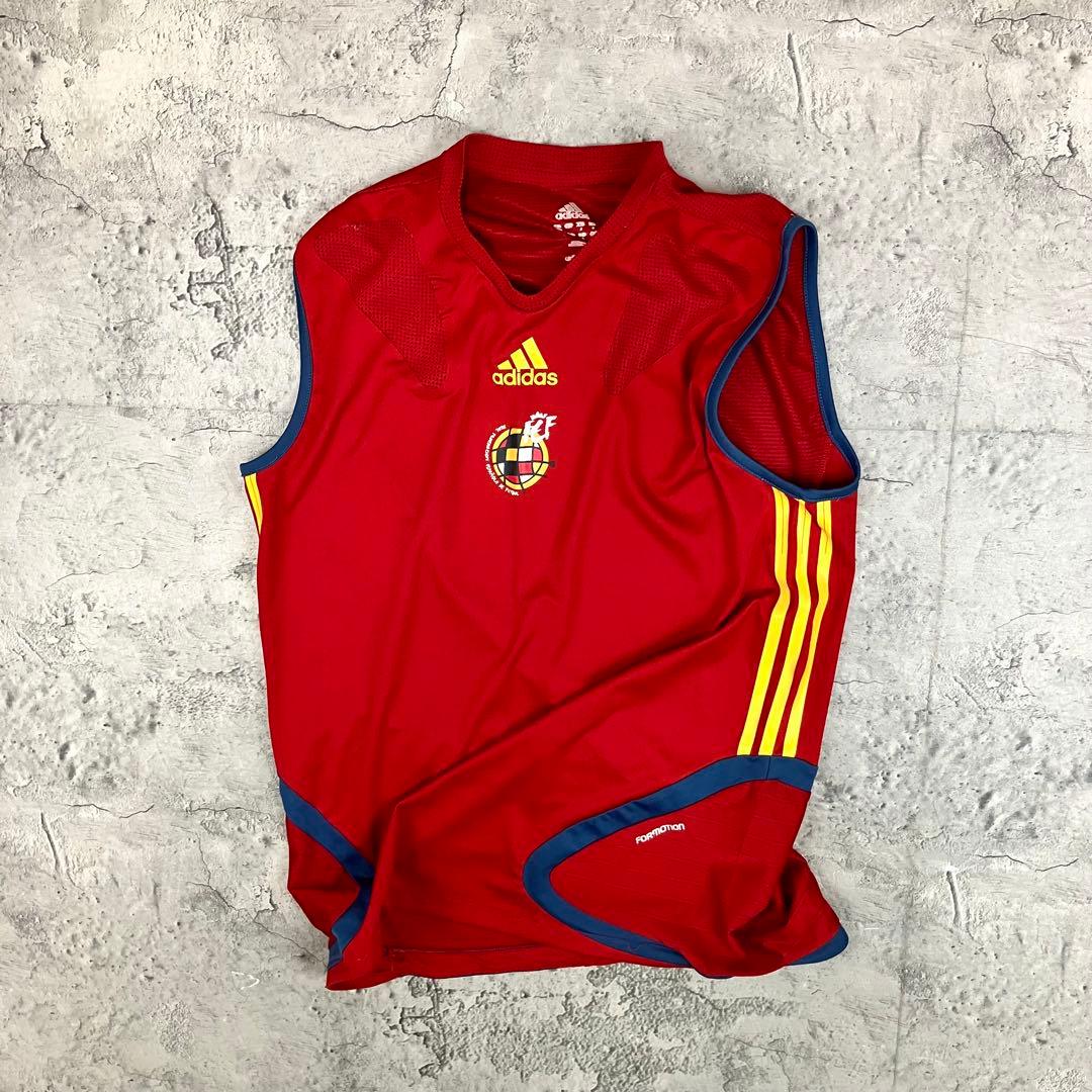 adidas サッカースペイン代表 ノースリーブ プラクティスシャツ 古着 ロゴ