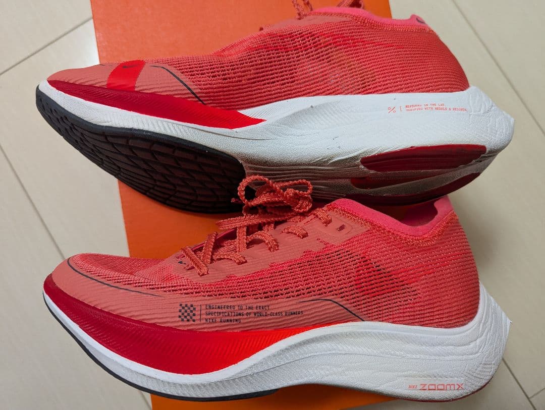 【美品】 NIKE ヴェイパーフライネクスト%2 24.0cm