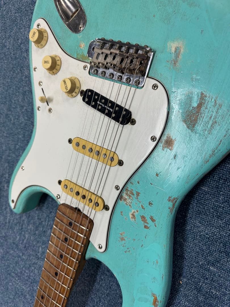 Fender Japan Eシリアル　ストラトE717421