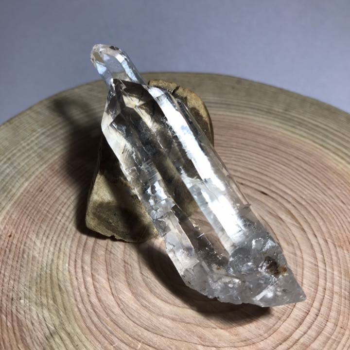 水晶原石・カテドラル・クリア水晶ポイント　58ｇ