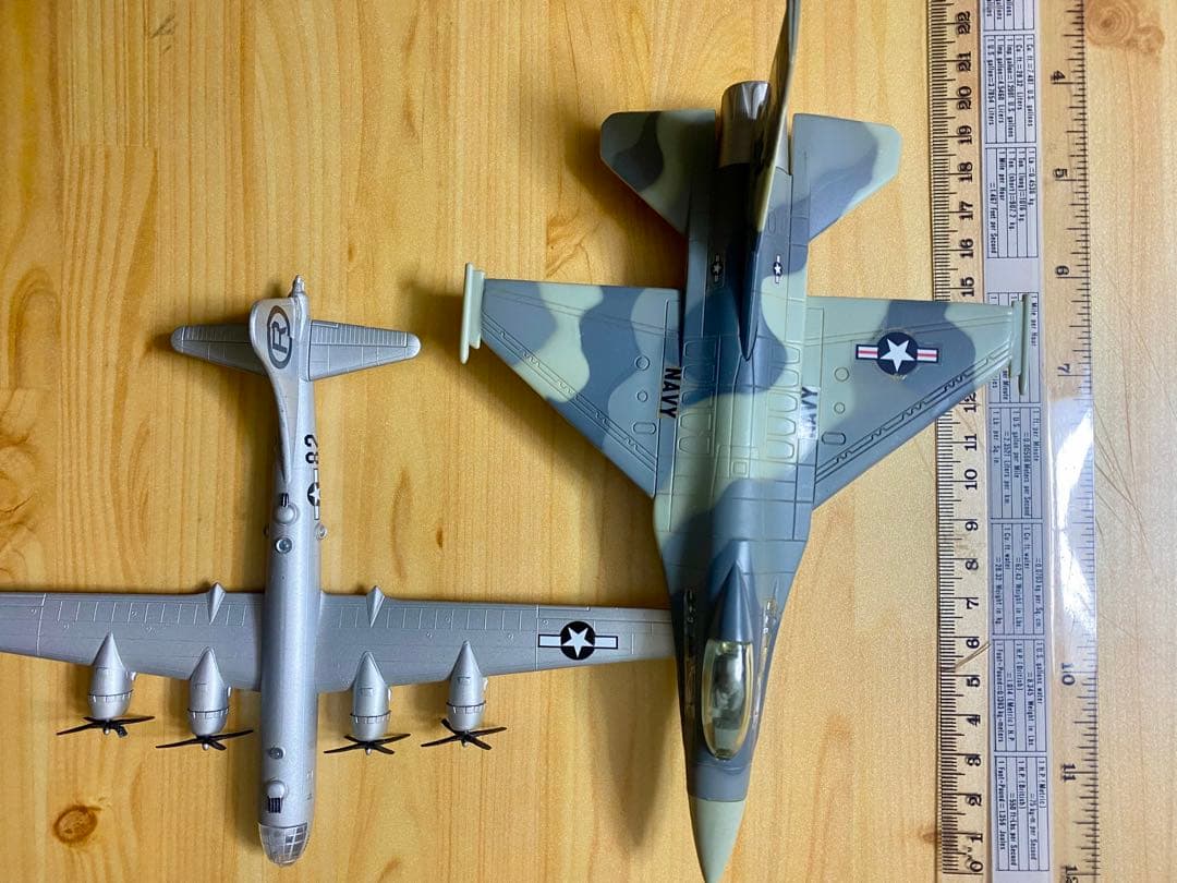飛行機　戦闘機　模型
