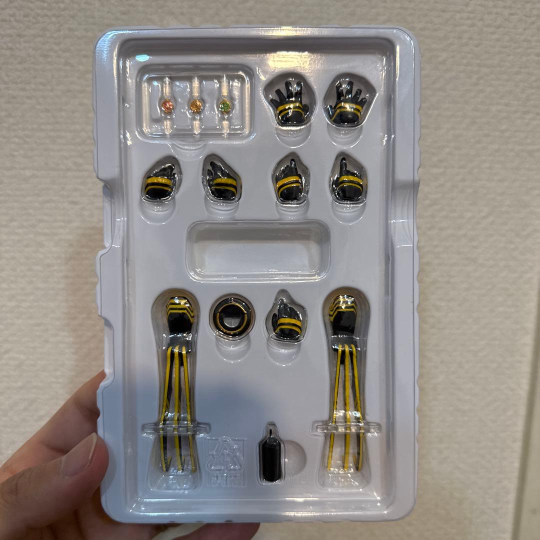 【開封品】S.H.Figuarts 真骨彫仮面ライダーオーズスーパータトバコンボ