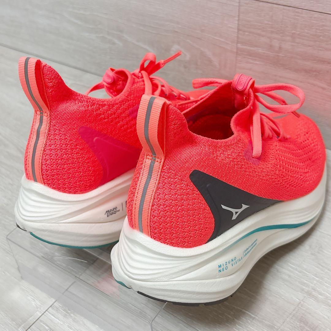 【極美品】ミズノ MIZUNO ネオビスタ２　ランニングシューズ 28