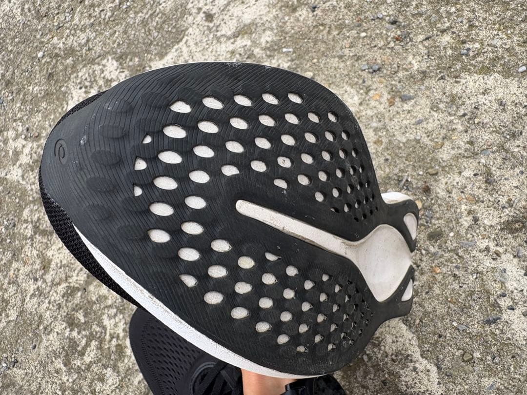 asics アシックス　evoride speed3 ランニング27.5cm