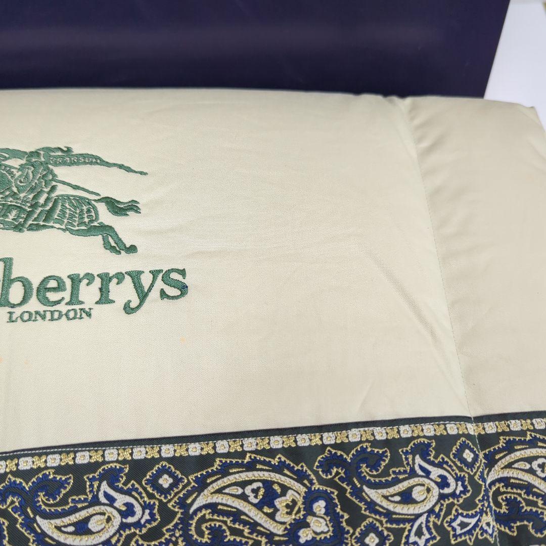 バーバリー　Burberry ダウン　ダウンケット　羽毛布団　布団