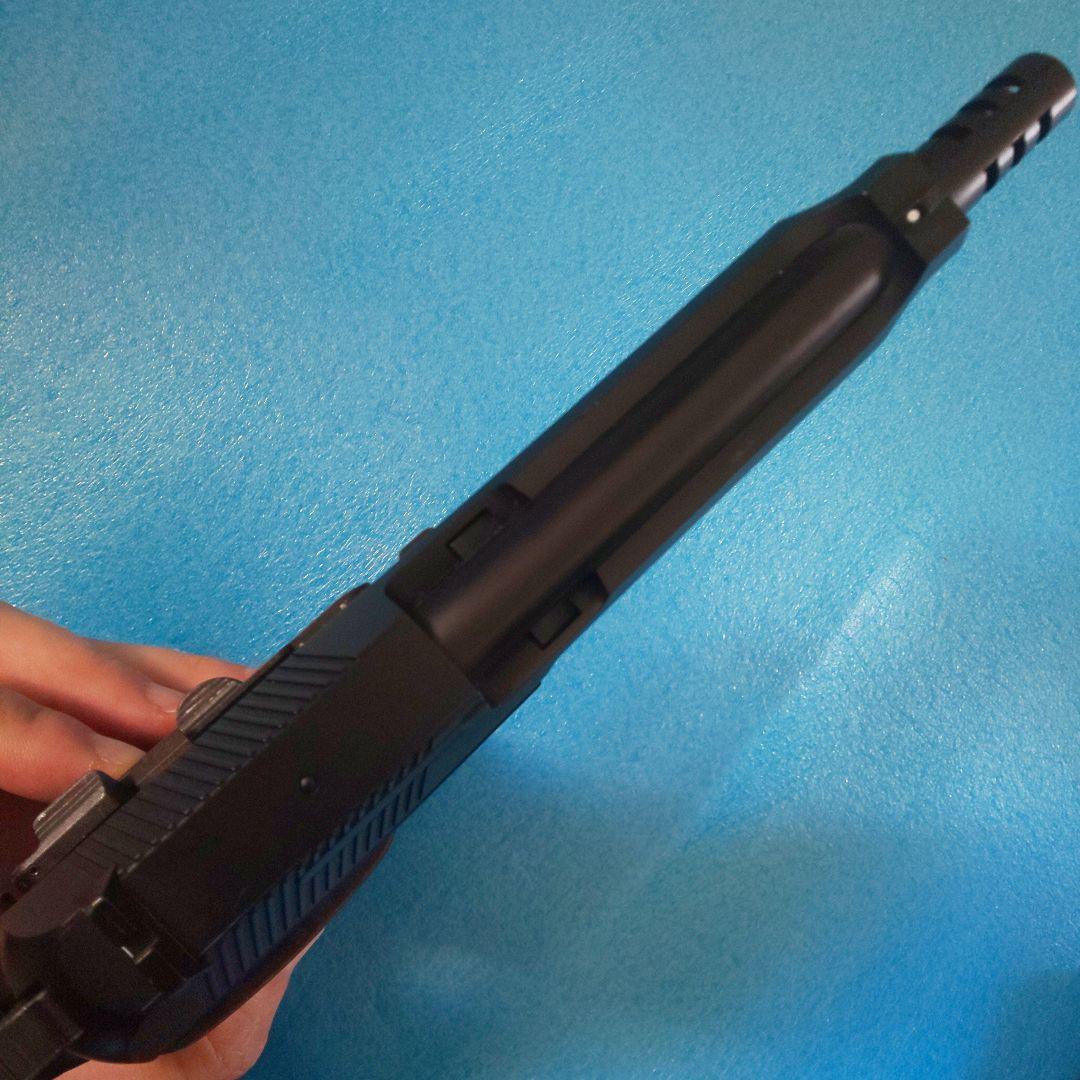 ベレッタ M93R