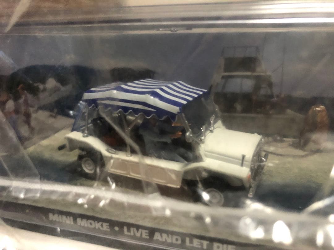 MINI MOKE LIVE AND LET DIE ミニカー　ローバーミ二希少