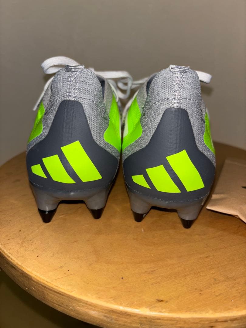 【新品・未使用❗️】adidasプレデターアキュラシーSGスパイク 25.5cm