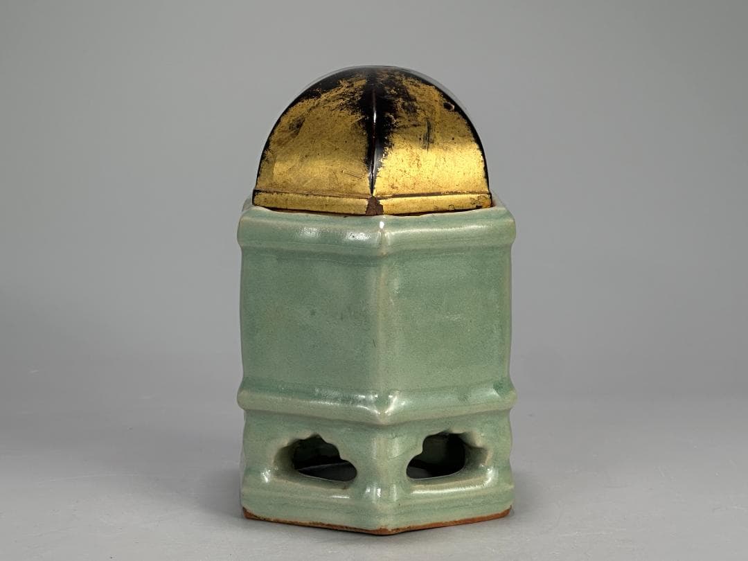 中国美術　元〜明時代　龍泉窯　青磁香炉　時代香炉　古物保証　唐物