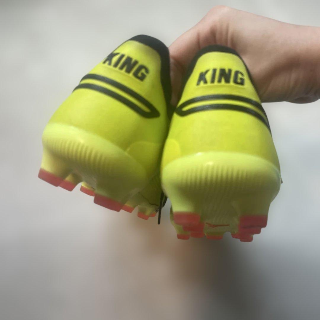 Puma KING サッカースパイク