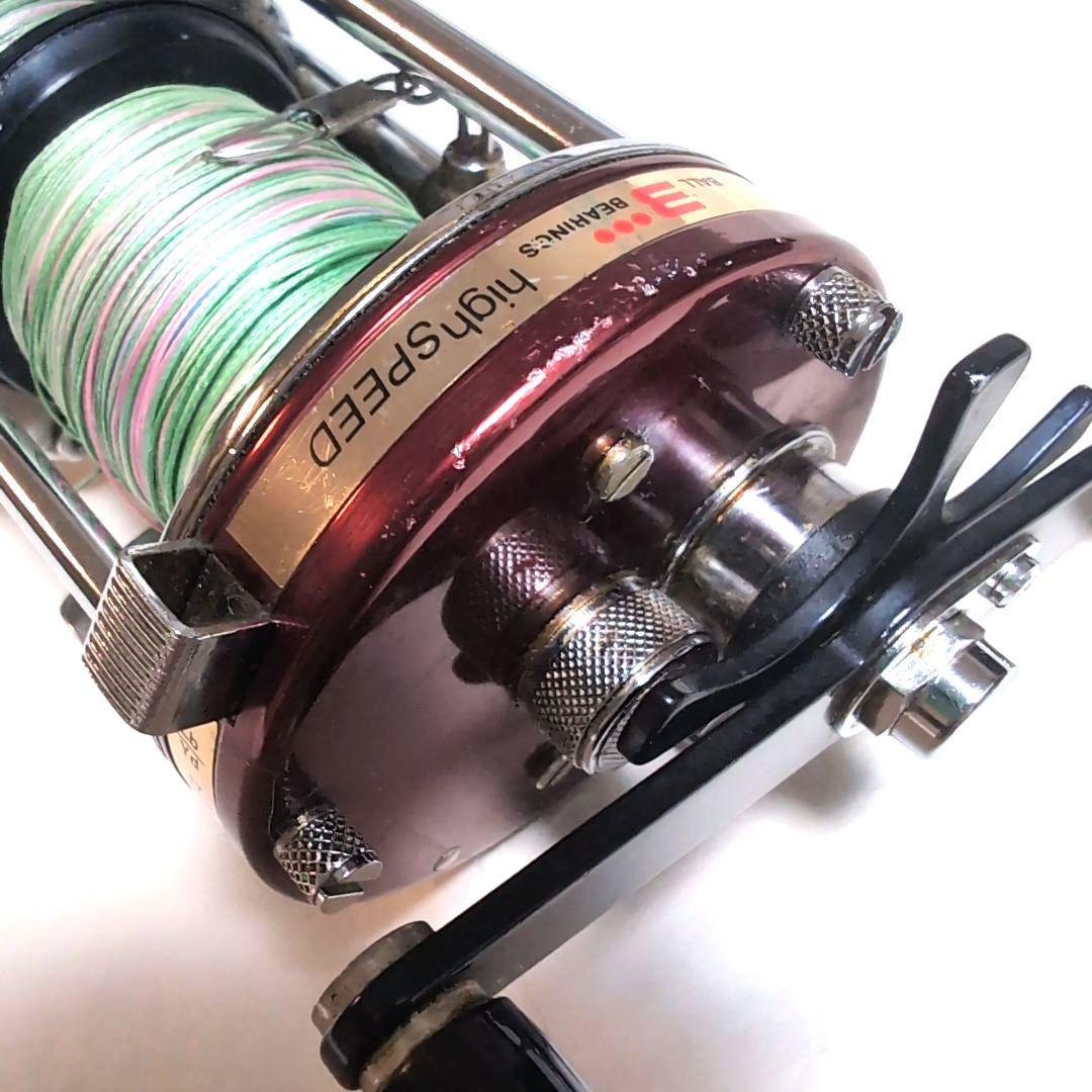 アブガルシア　ambassadeur-7000c3 ベイトリール 赤