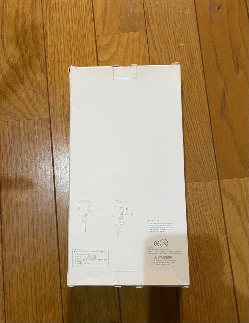 2NE1 初代トランプ型 ペンライト【ジャンク品】