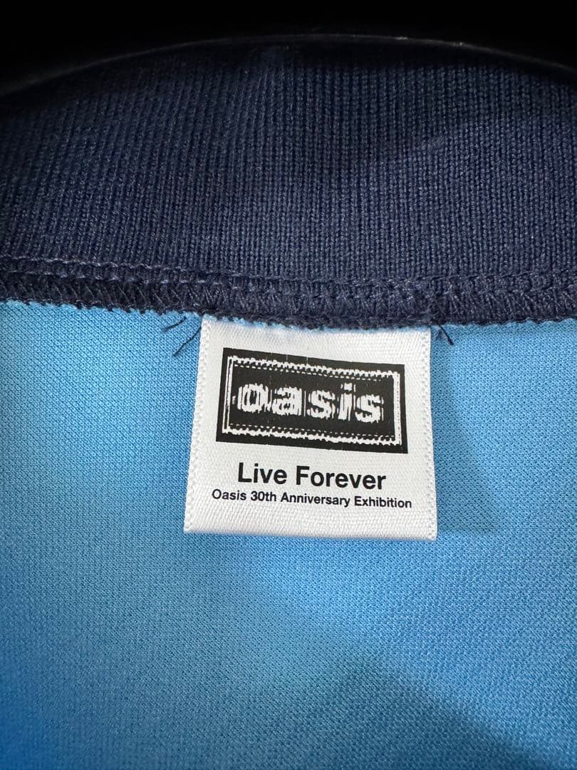 【六本木展覧会限定】oasis 30周年サッカーシャツ/Mサイズ/来日公演/完売