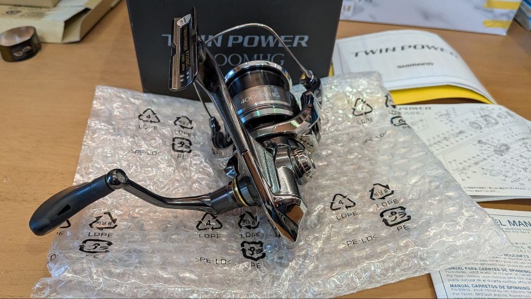 リール SHIMANO 24 TWIN POWER 4000MHG
