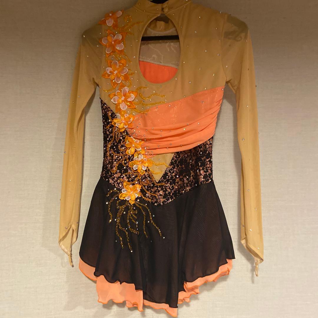 フィギュアスケート衣装　花柄刺繍