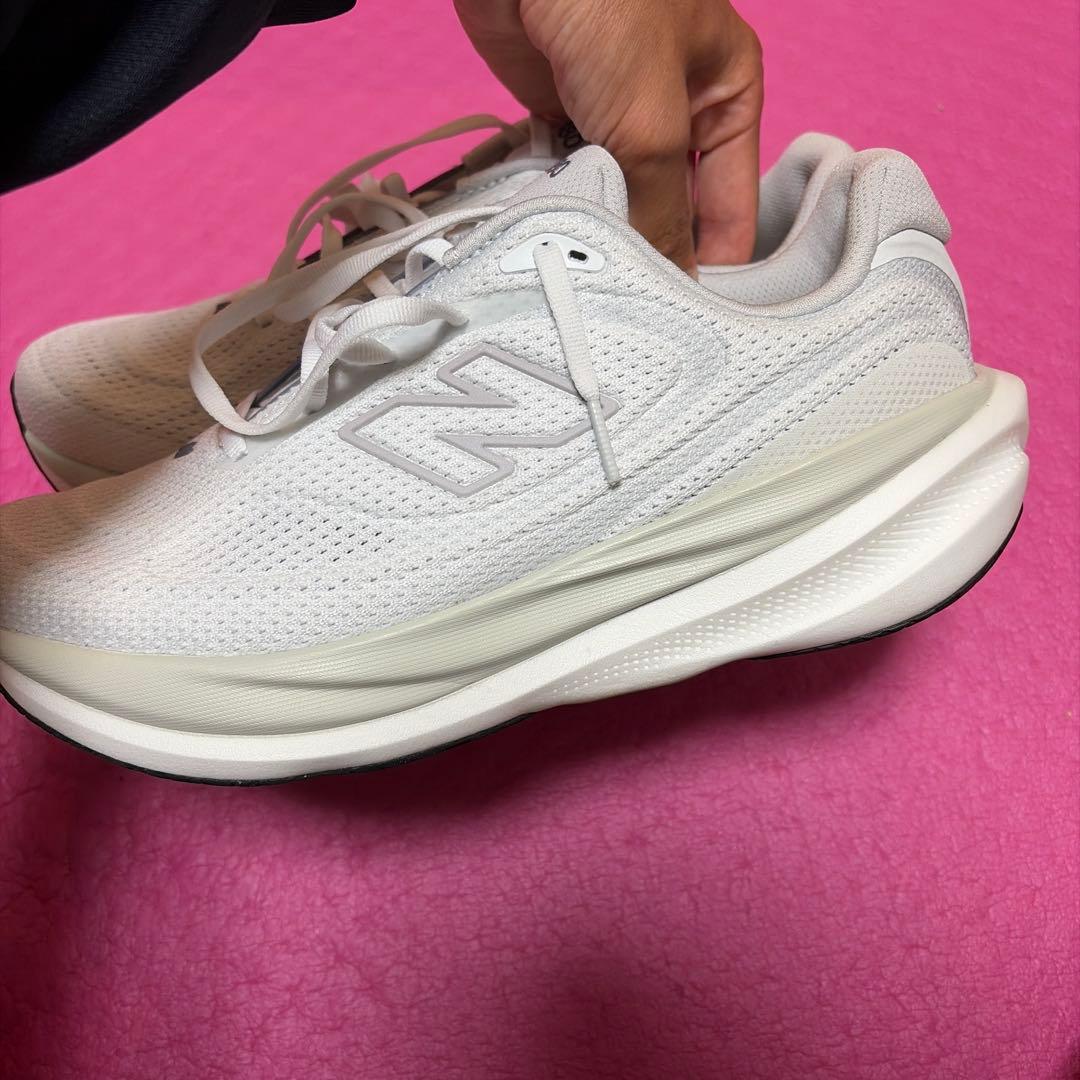 New Balance 1080v15 ホワイト ランニングシューズ