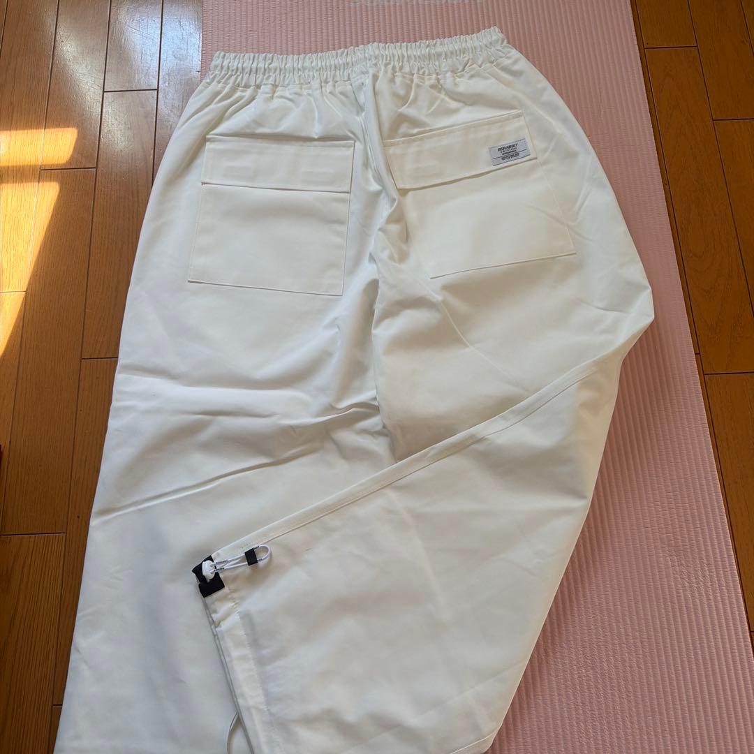 新品スノーボードパンツ　ISBRABBIT