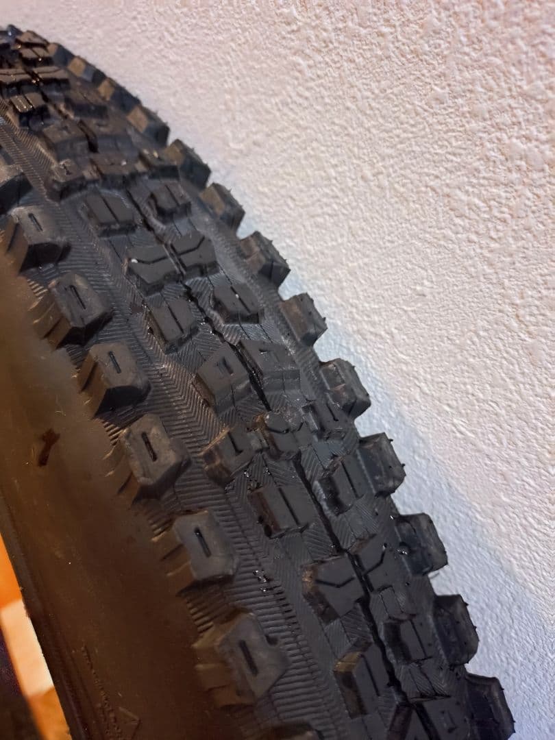 Maxxis Aggressor、Minion DHF　29　MTBタイヤ