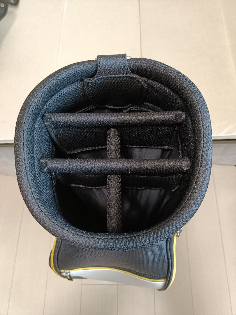 Callaway Warbirdキャディバック　ホワイト/ブラック/イエロー