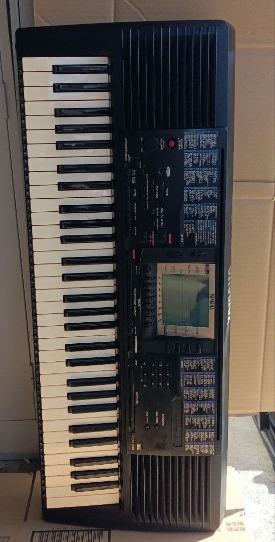 61キー オート伴奏機能付きキーボード