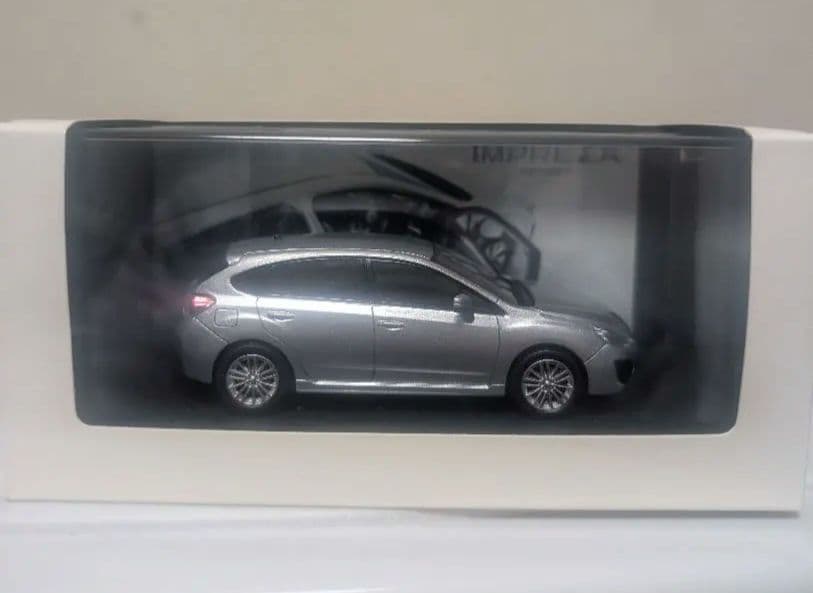 SUBARU IMPREZA SPORT ミニカー シルバー　非売品