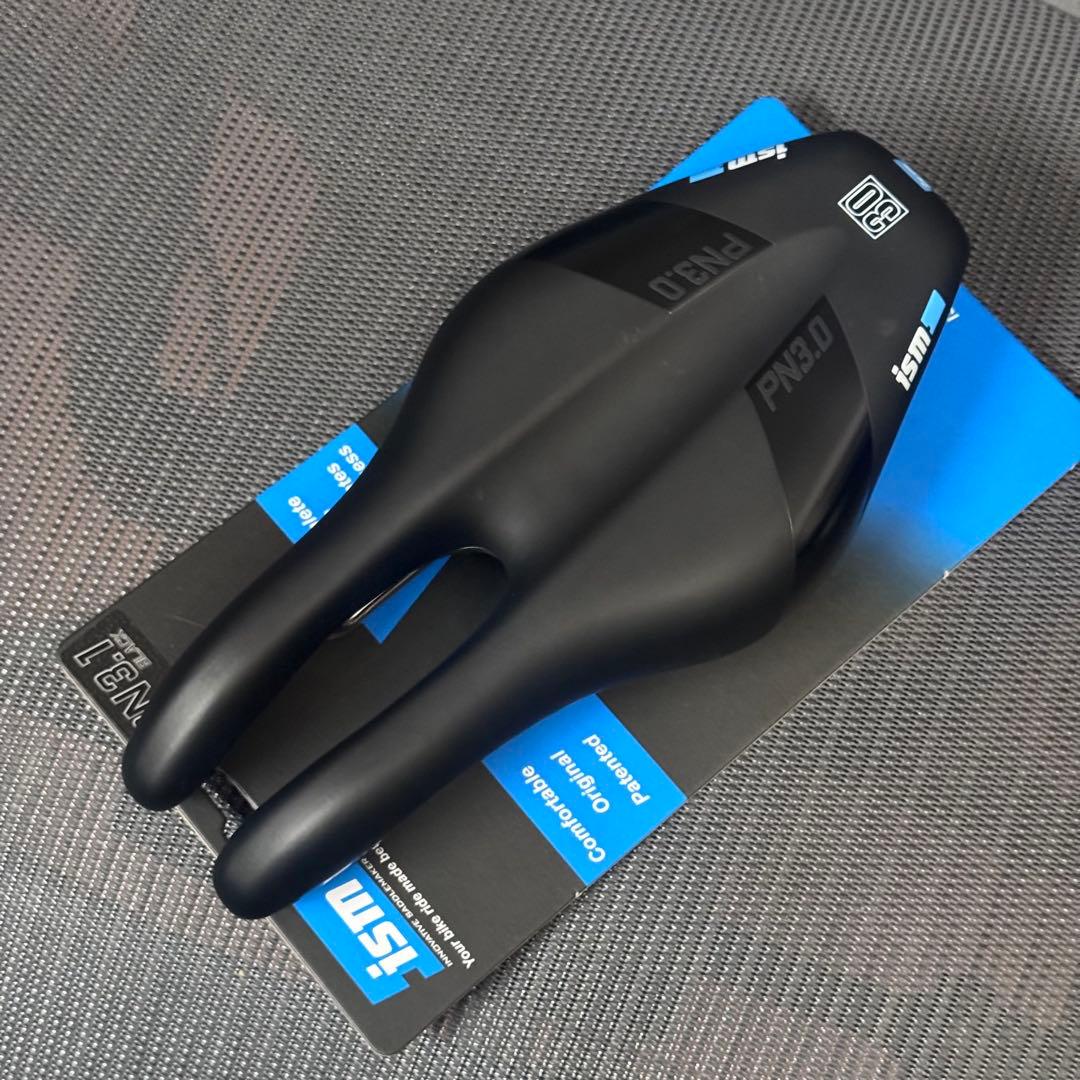 ISM PN 3.0サドル ブラック
