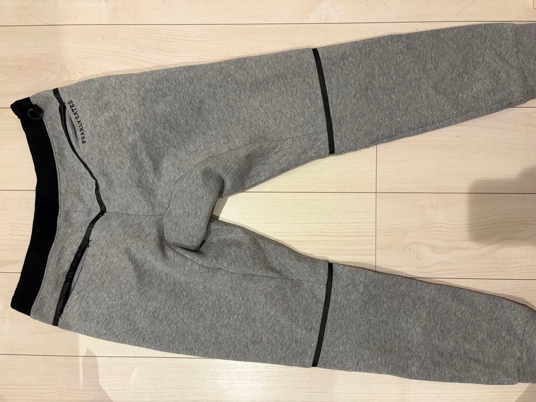 パーリーゲイツパンツサイズ5