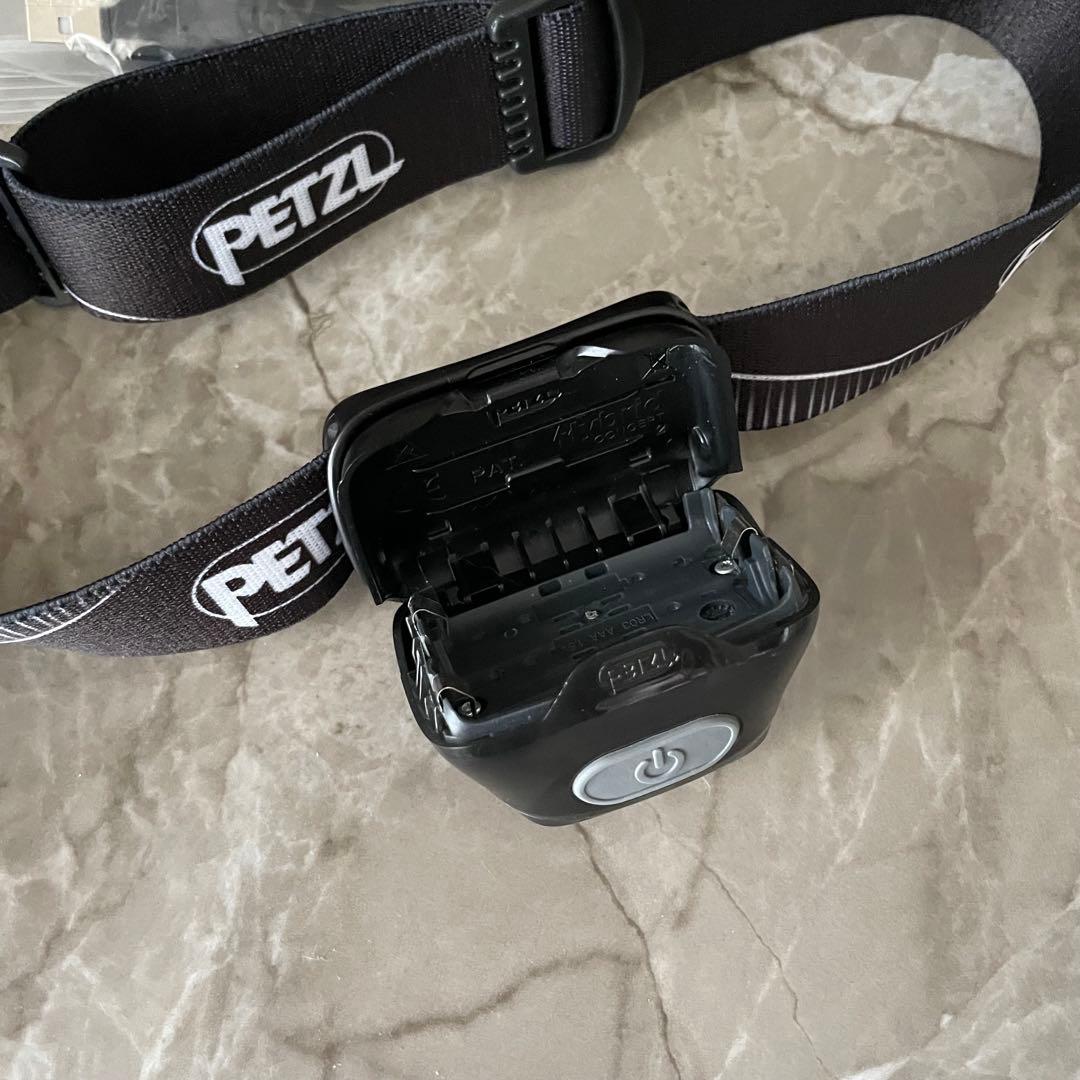 ペツル PETZL アクティックコア E099GA00 ブラック 450ルーメン