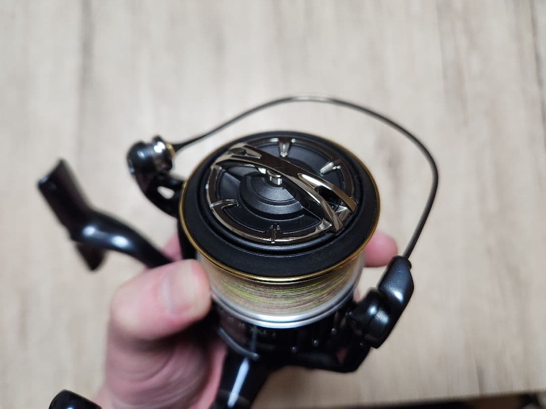 シマノ　17ツインパワーXD 4000XG　美品