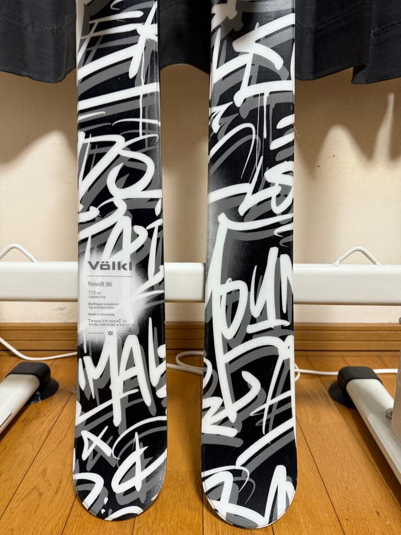 24-25 VOLKL REVOLT 86 172cm ＋SQUIRE 11
