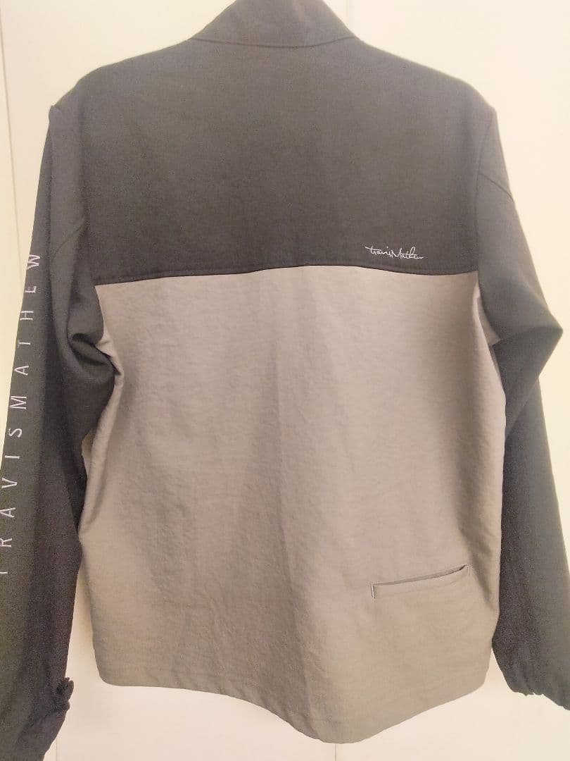 かべ様より依頼価格☆TRAVIS MATHEW ジップアップジャケット ブラック