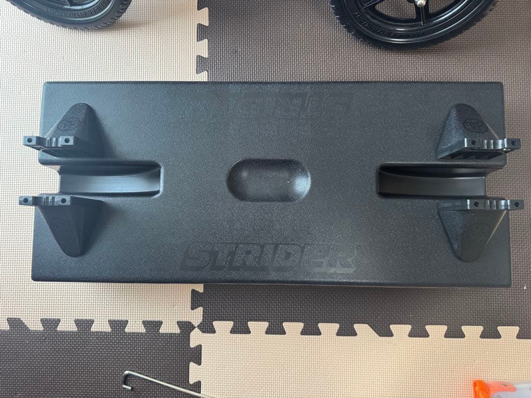 ストライダー　ロッキングストライダー