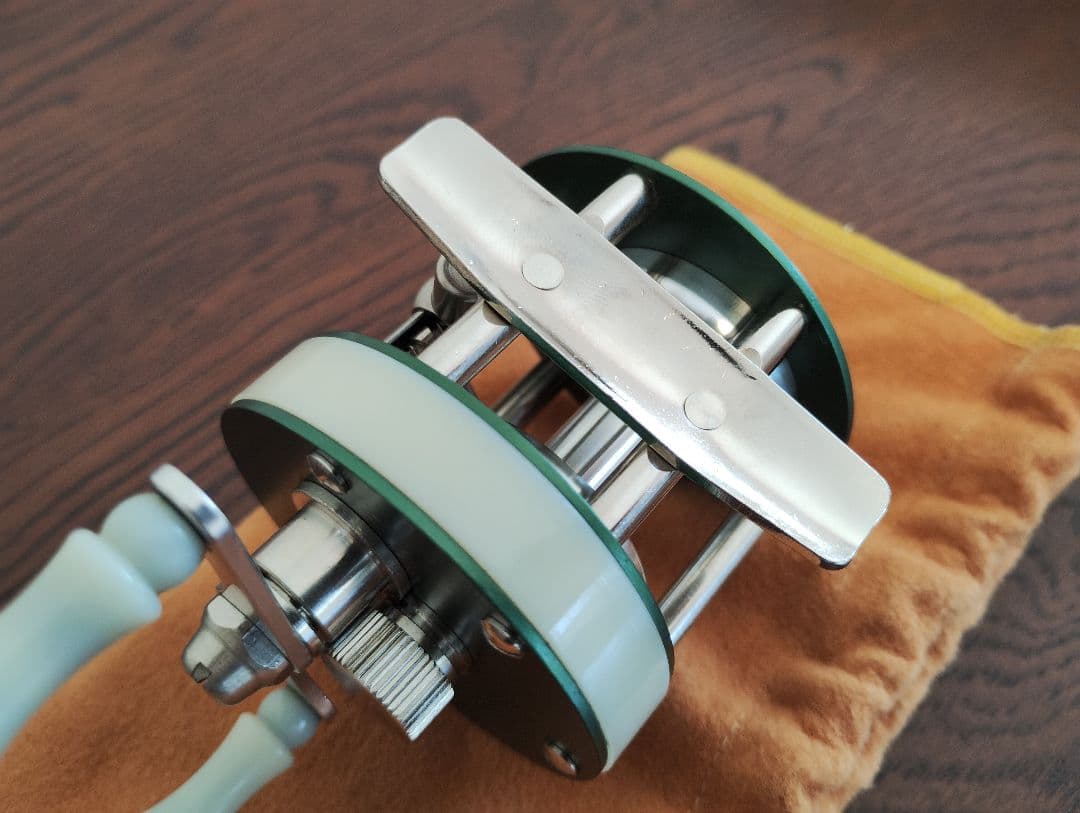 バスポンド　リボルバー　ダイレクトリール　Revolver　No.514