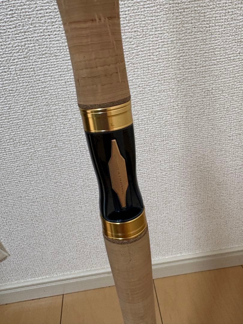 WORLD SHAULA LIMITED 2832R-2 ワールドシャウラ