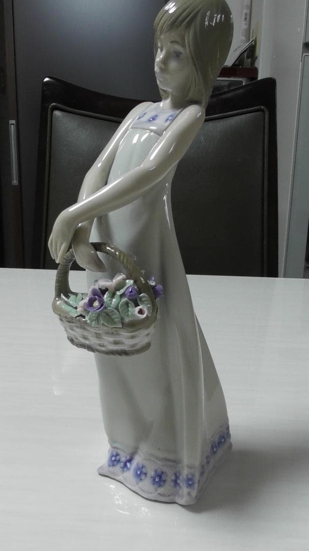 LLADRO　リヤドロ【お花の宝物】２　リアドロ　 インテリア　L310