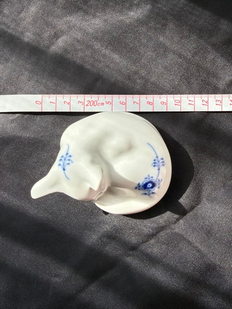 ロイヤルコペンハーゲン　フィギュリン　ブルーフルーテッド　猫　ネコ　眠り猫