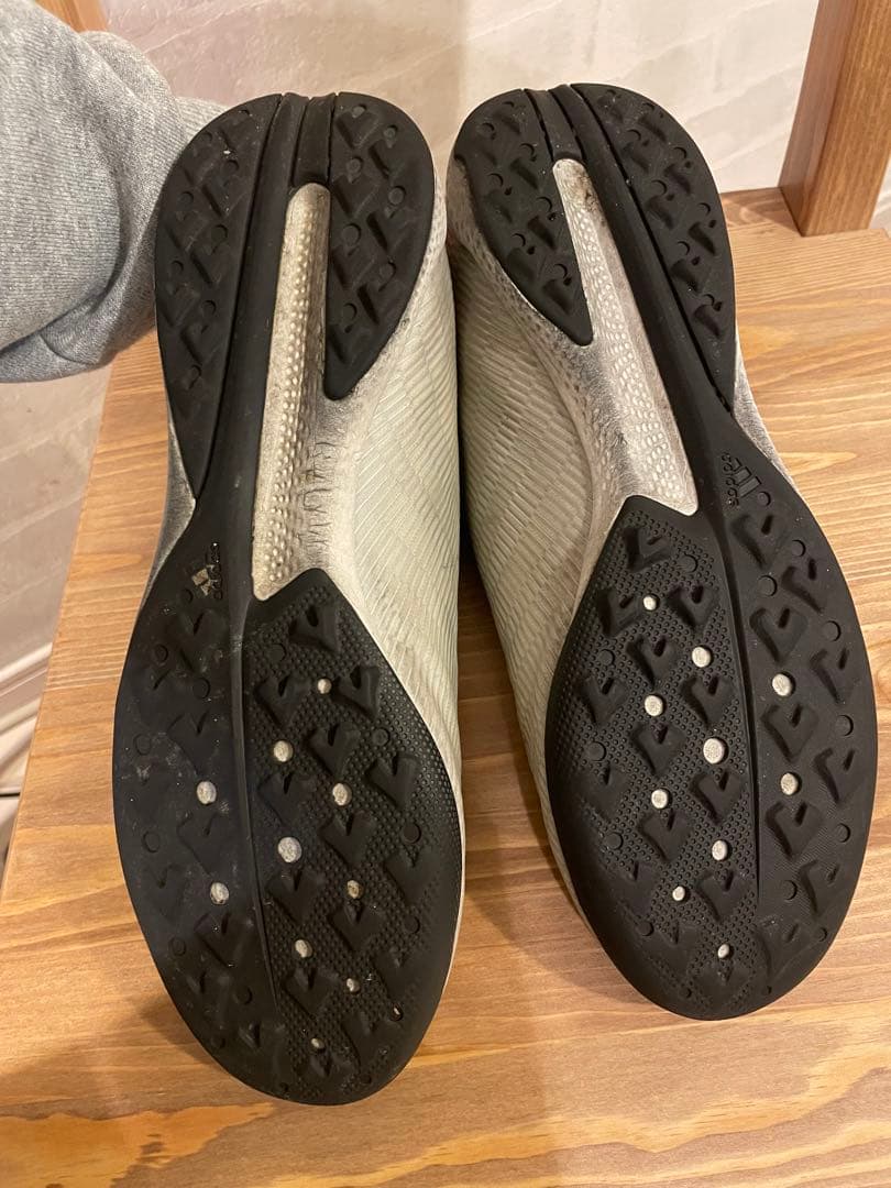 adidas紐なしトレシュー