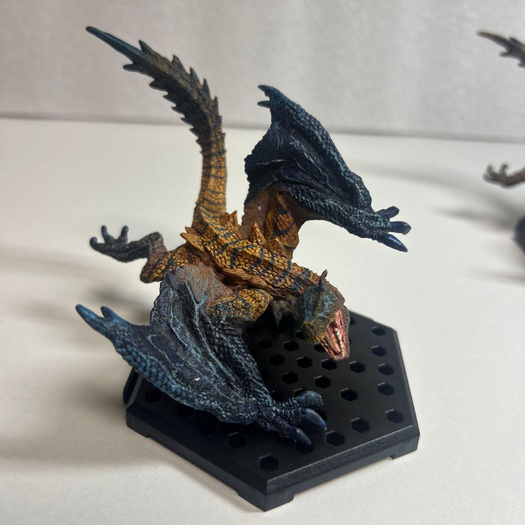 モンスターハンター　ティガレックス フィギュア　４種類