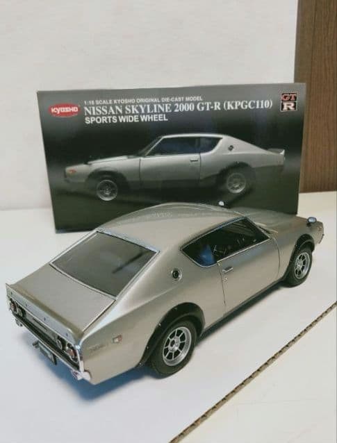 NISSAN SKYLINE 2000 GT-R ミニカー 京商1/18 日産