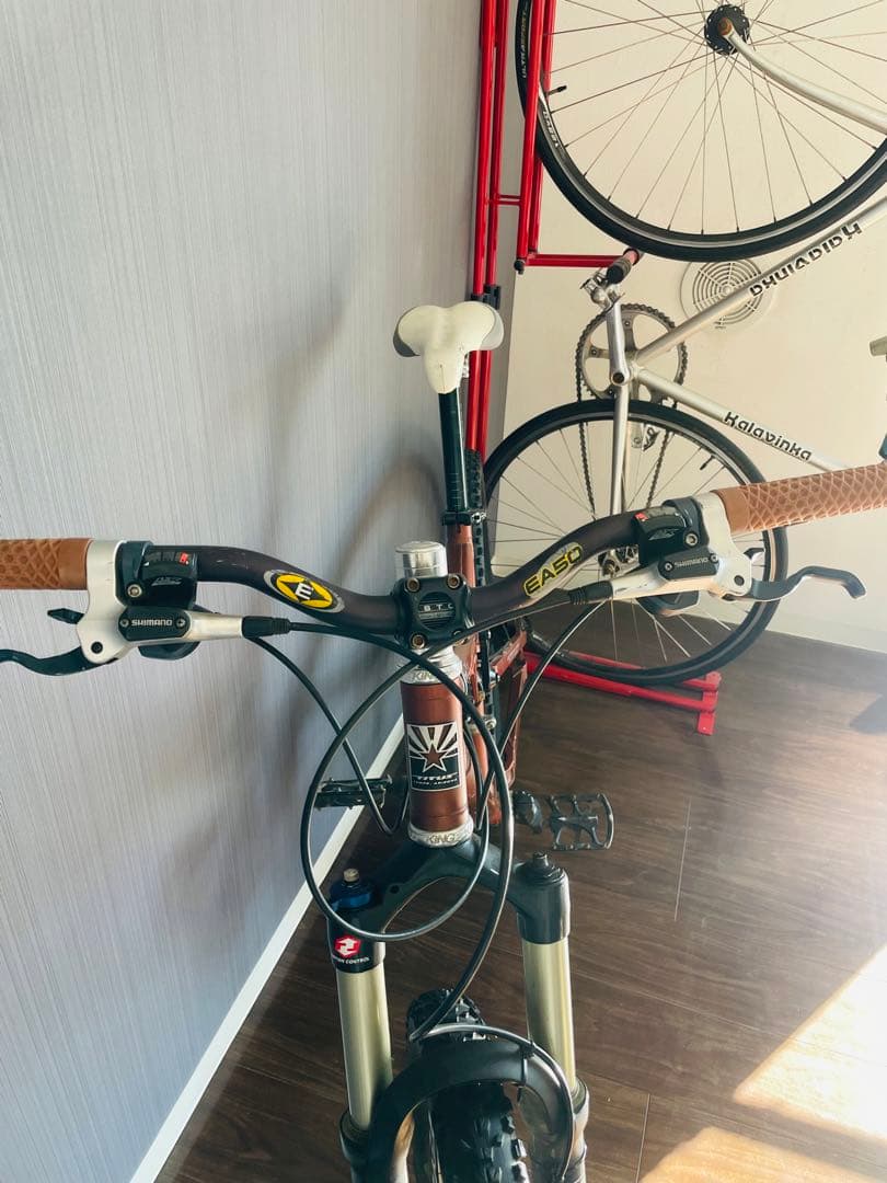 名品TITUSタイタス　ダウンヒルバイク　ROCKSHOX CHROMAG