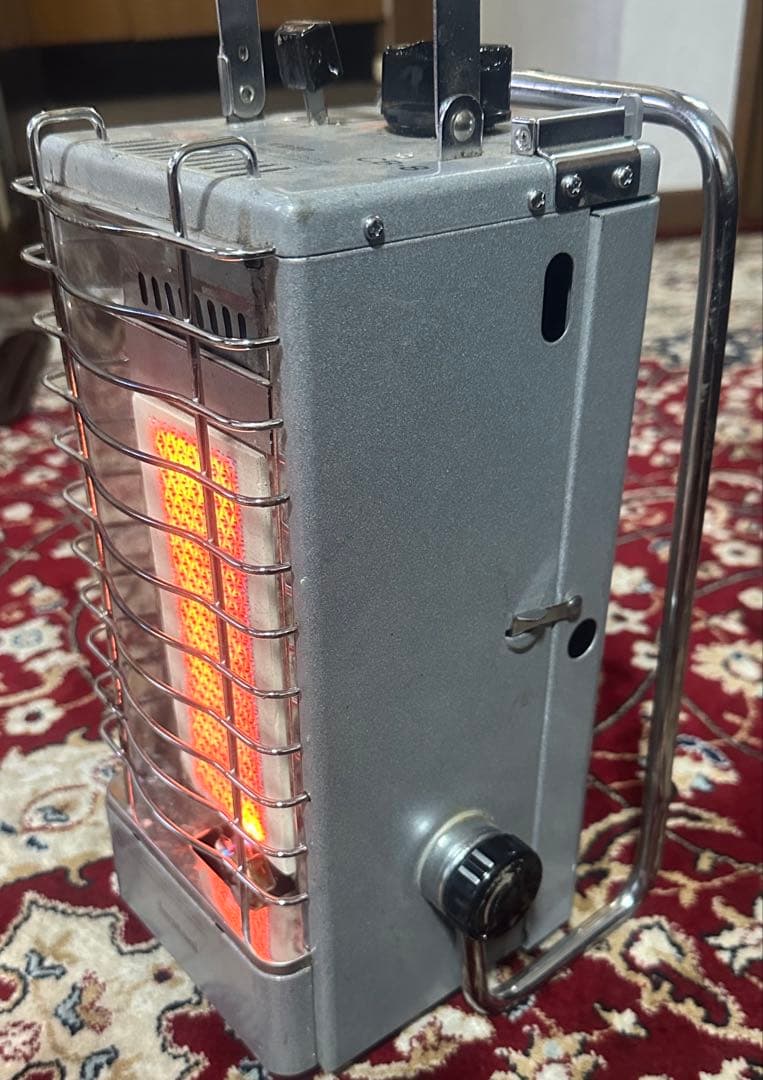 IWATANIカセットガスヒーター CB-8 動作確認済み
