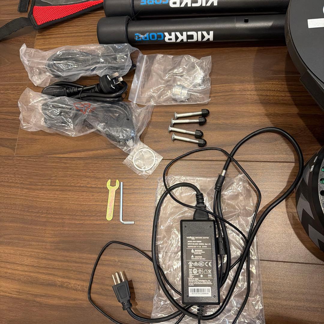wahoo KICKR CORE 固定ローラー　105スプロケット付き