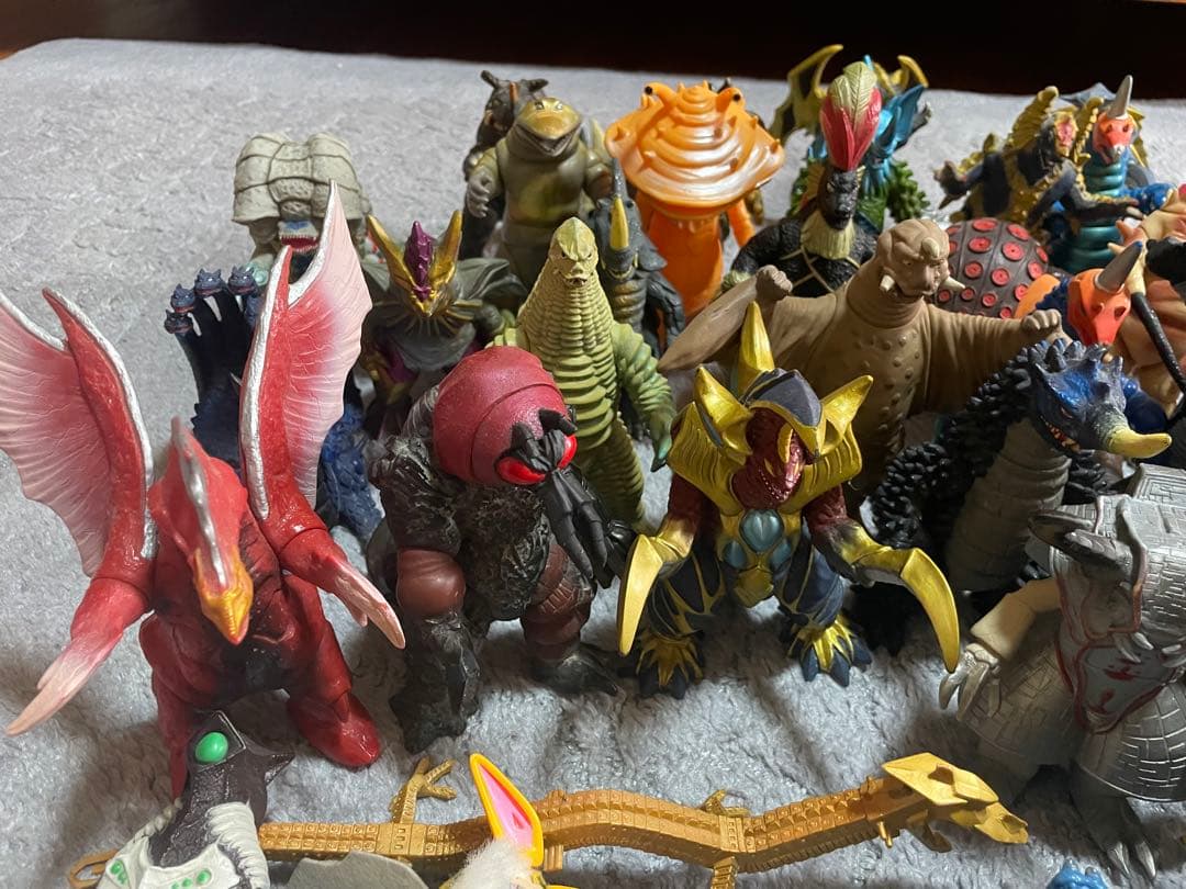 ウルトラマンシリーズ怪獣フィギュア61体セット
